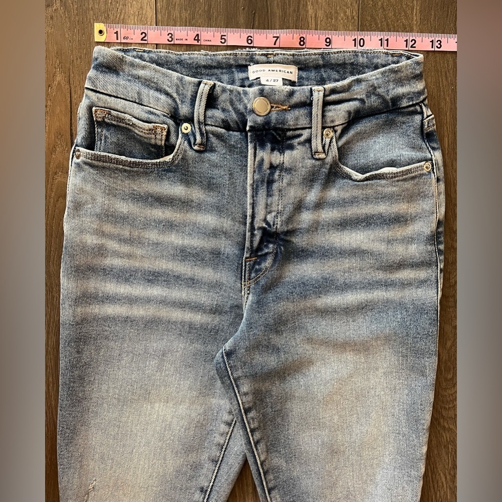 Good American Size 4/27 Distressed Jeans - Picture 8 of 11